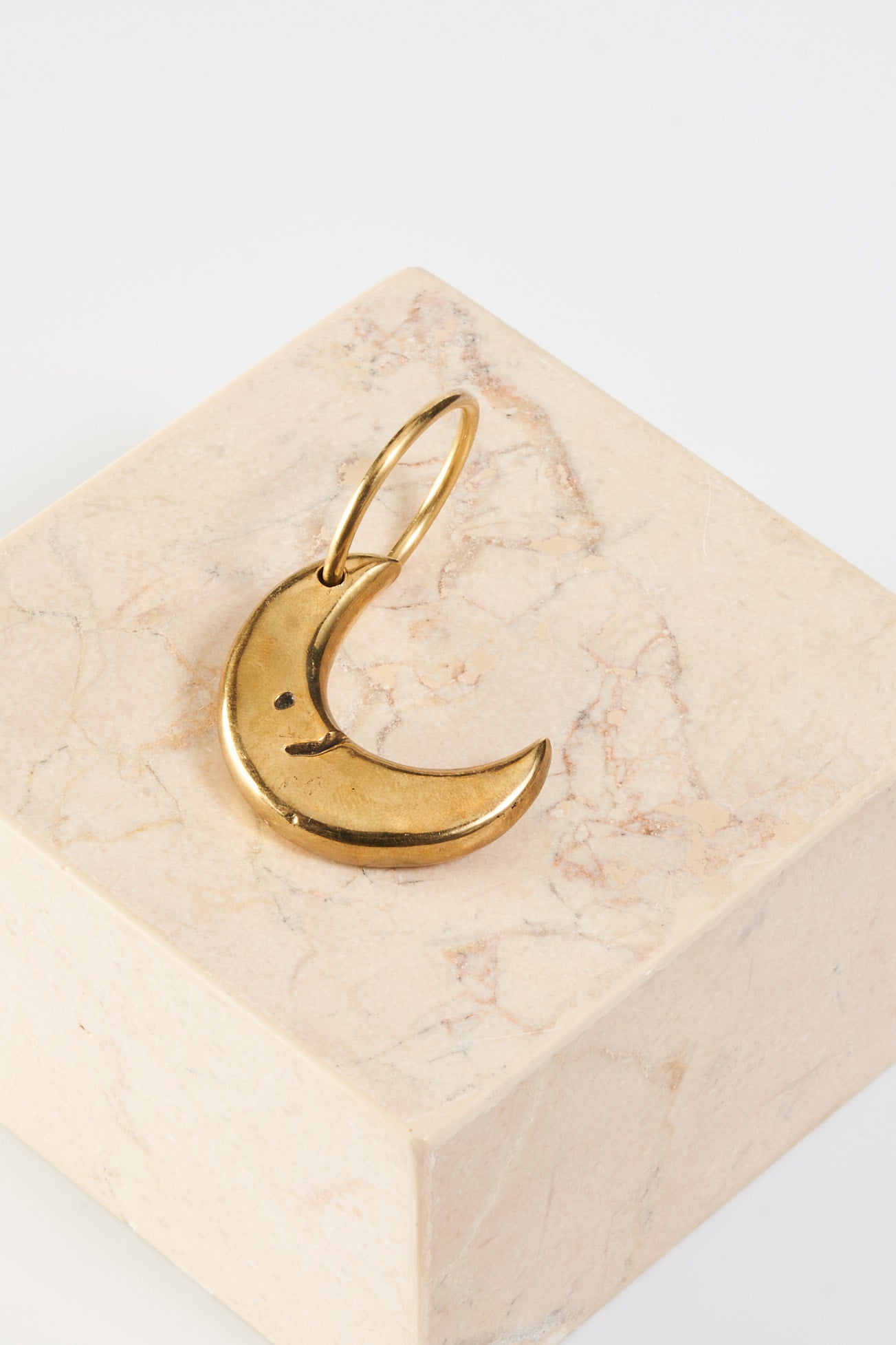 key pendant - MOUNA - moon