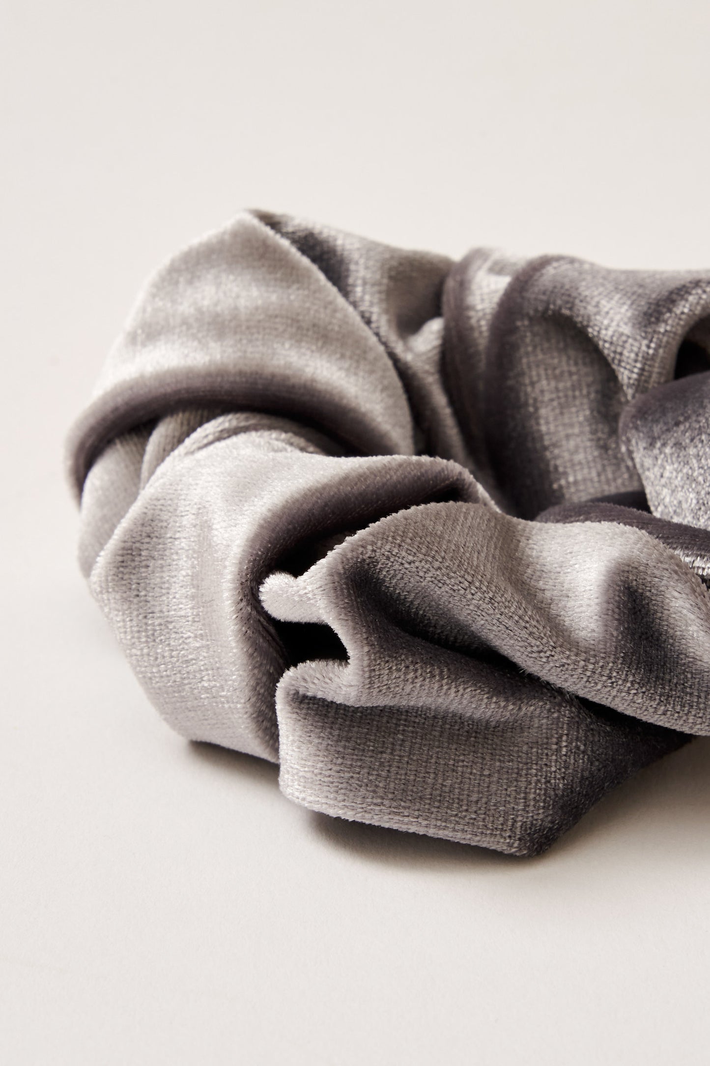 scrunchie - MEDINA velvet - silver grey