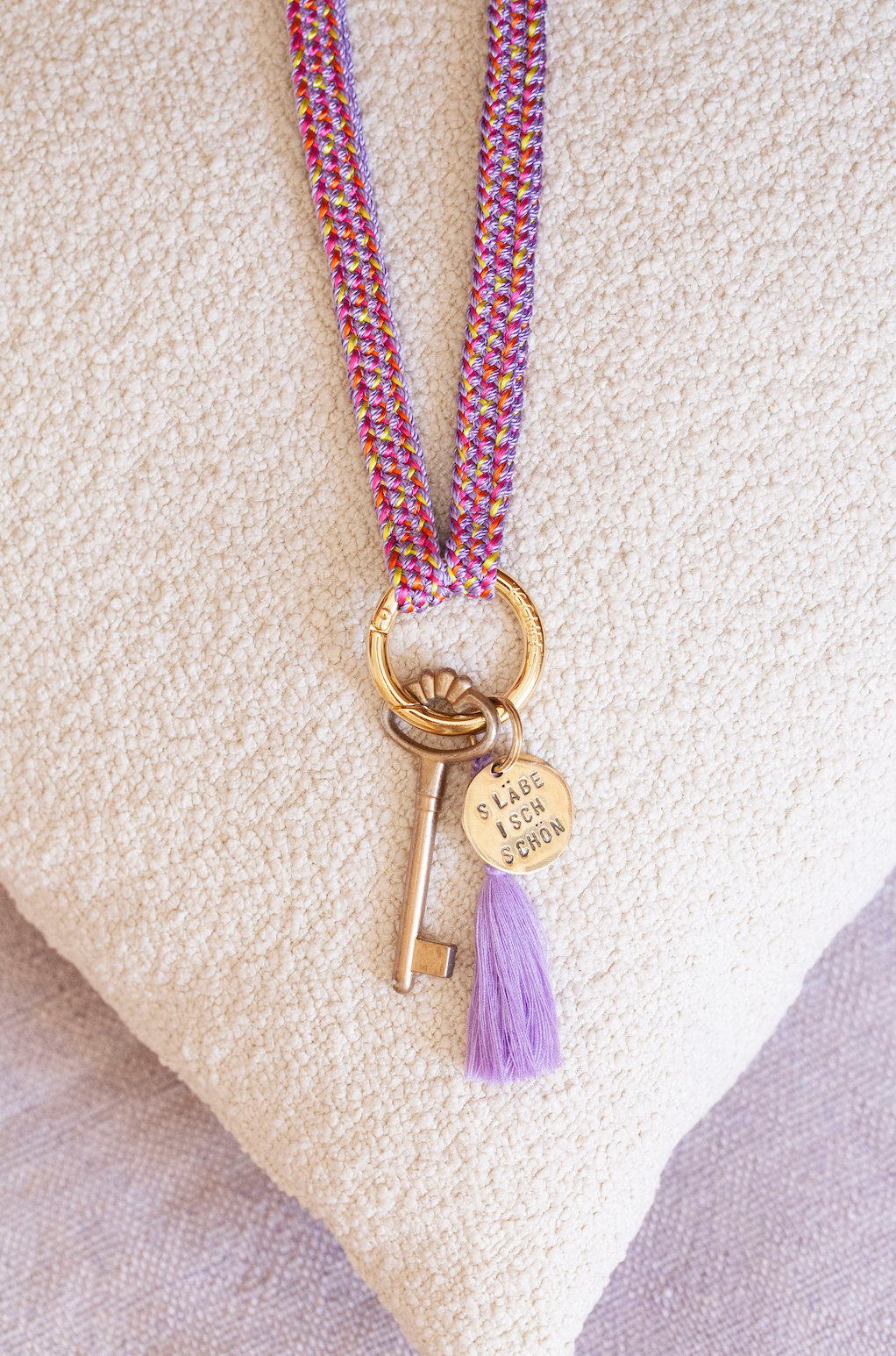 keychain band - FATIMA - purple power - sale
