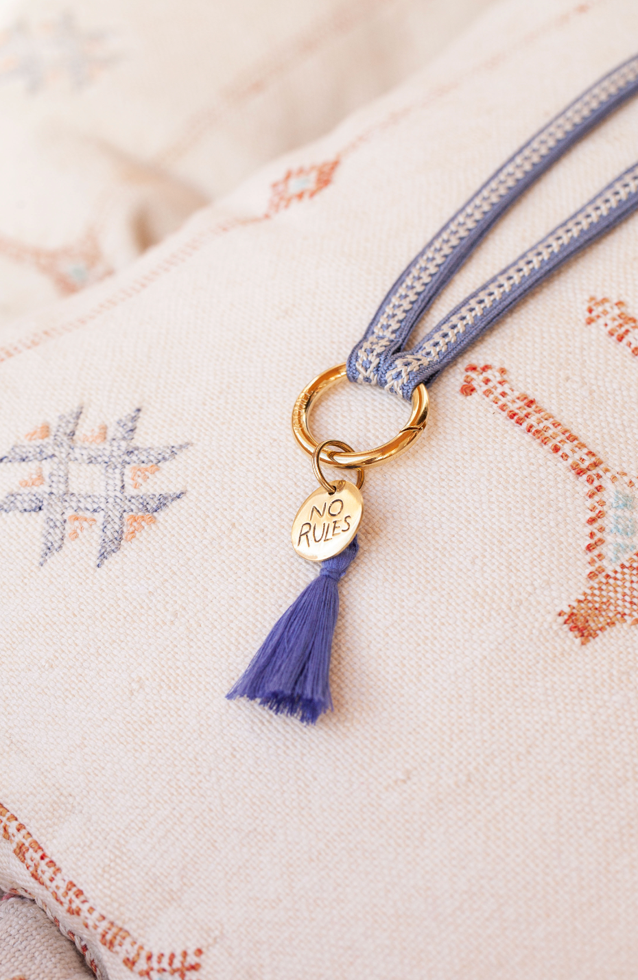 keychain band - ZAHRA - cloud