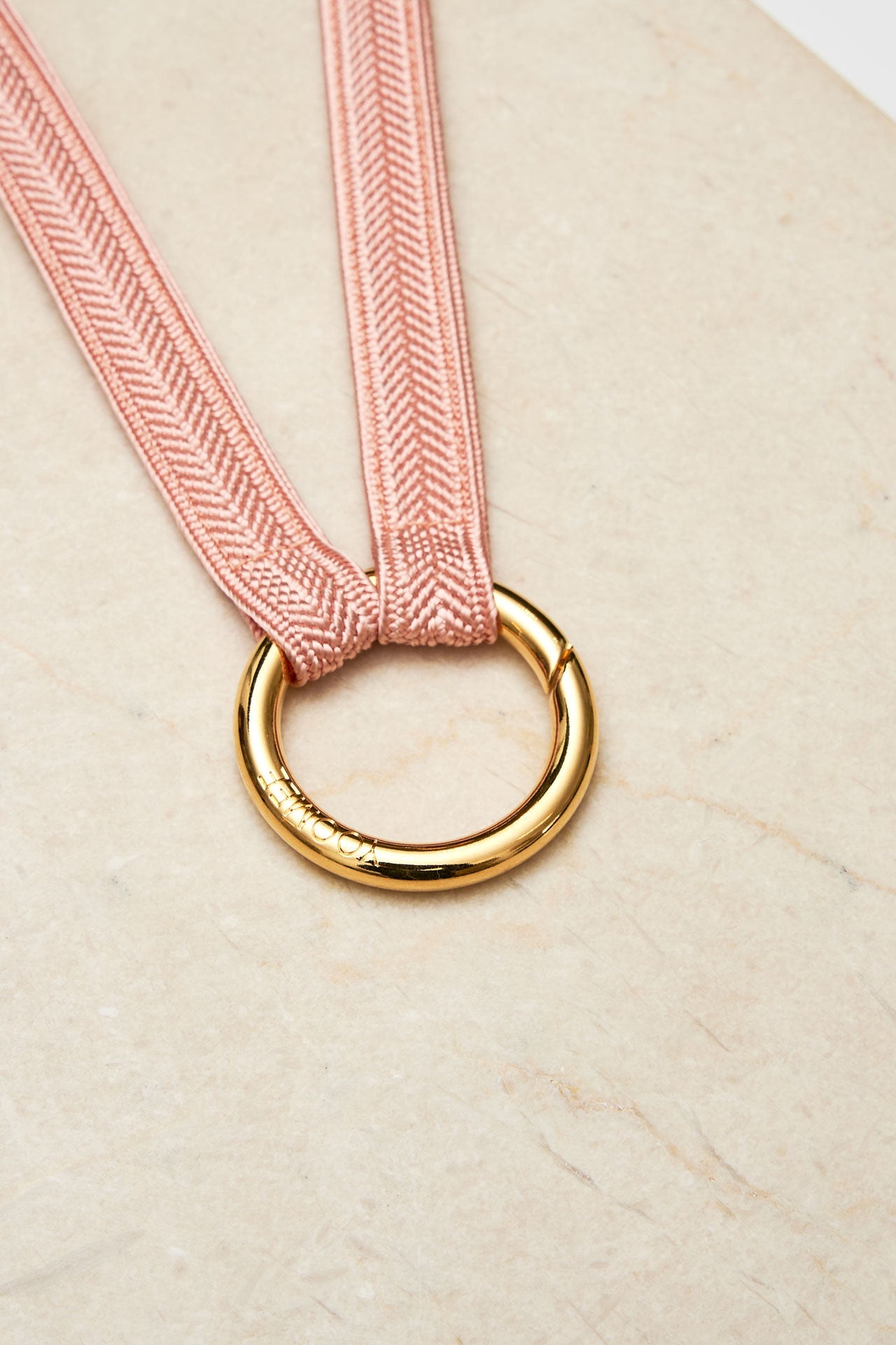 keychain band - ZAHRA - salmon