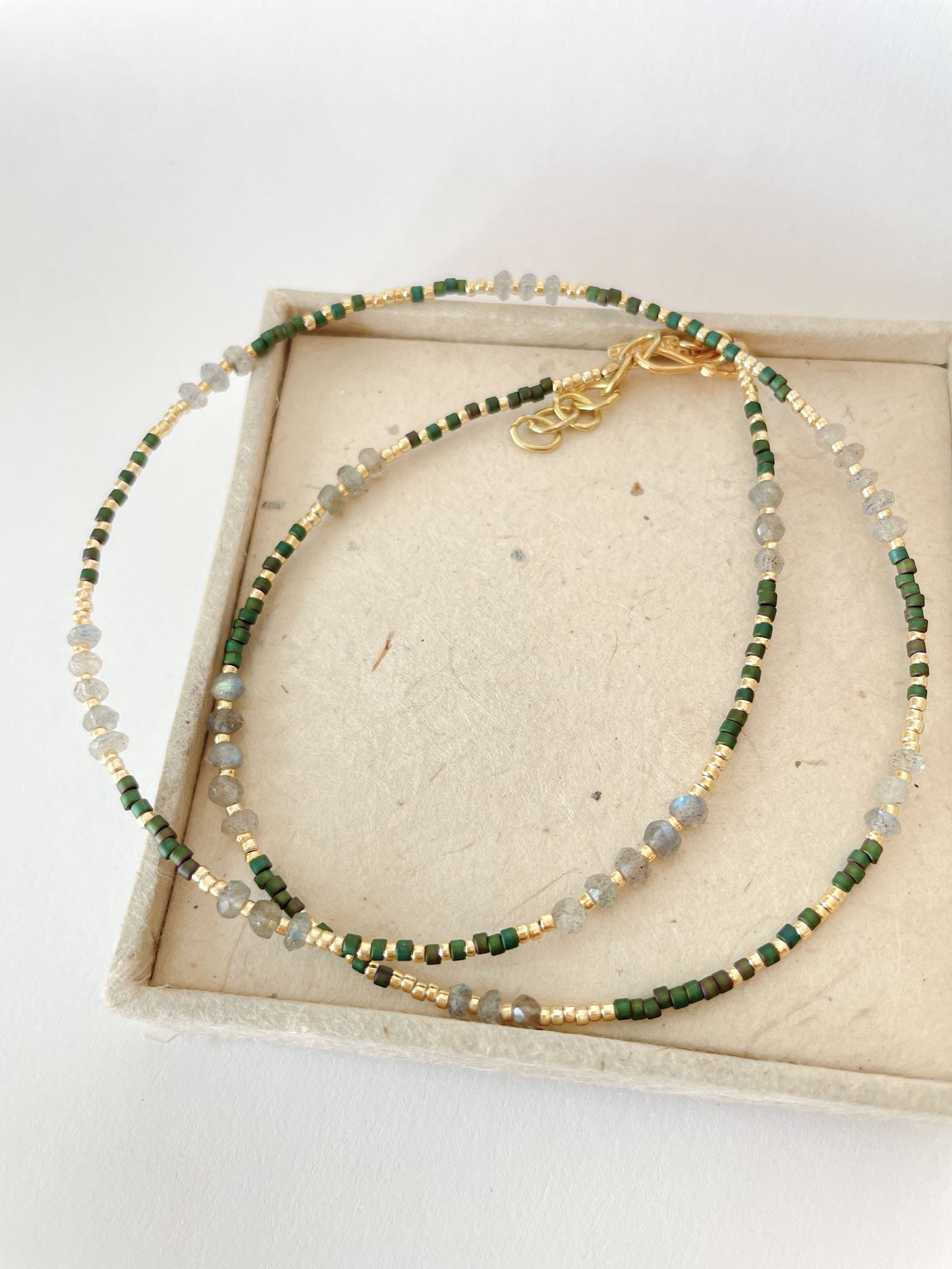 necklace - DINA labradorite - emerald