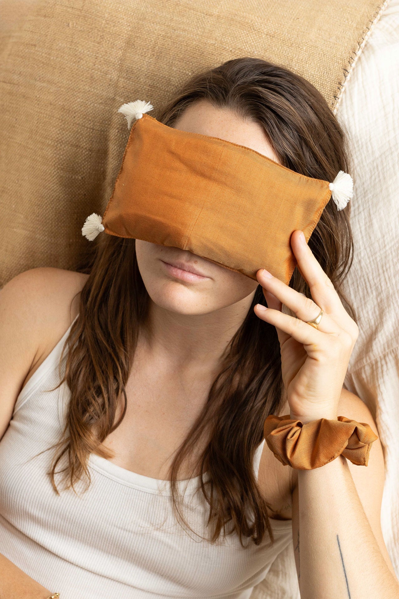 eye pillow - RAHA tassels - cognac