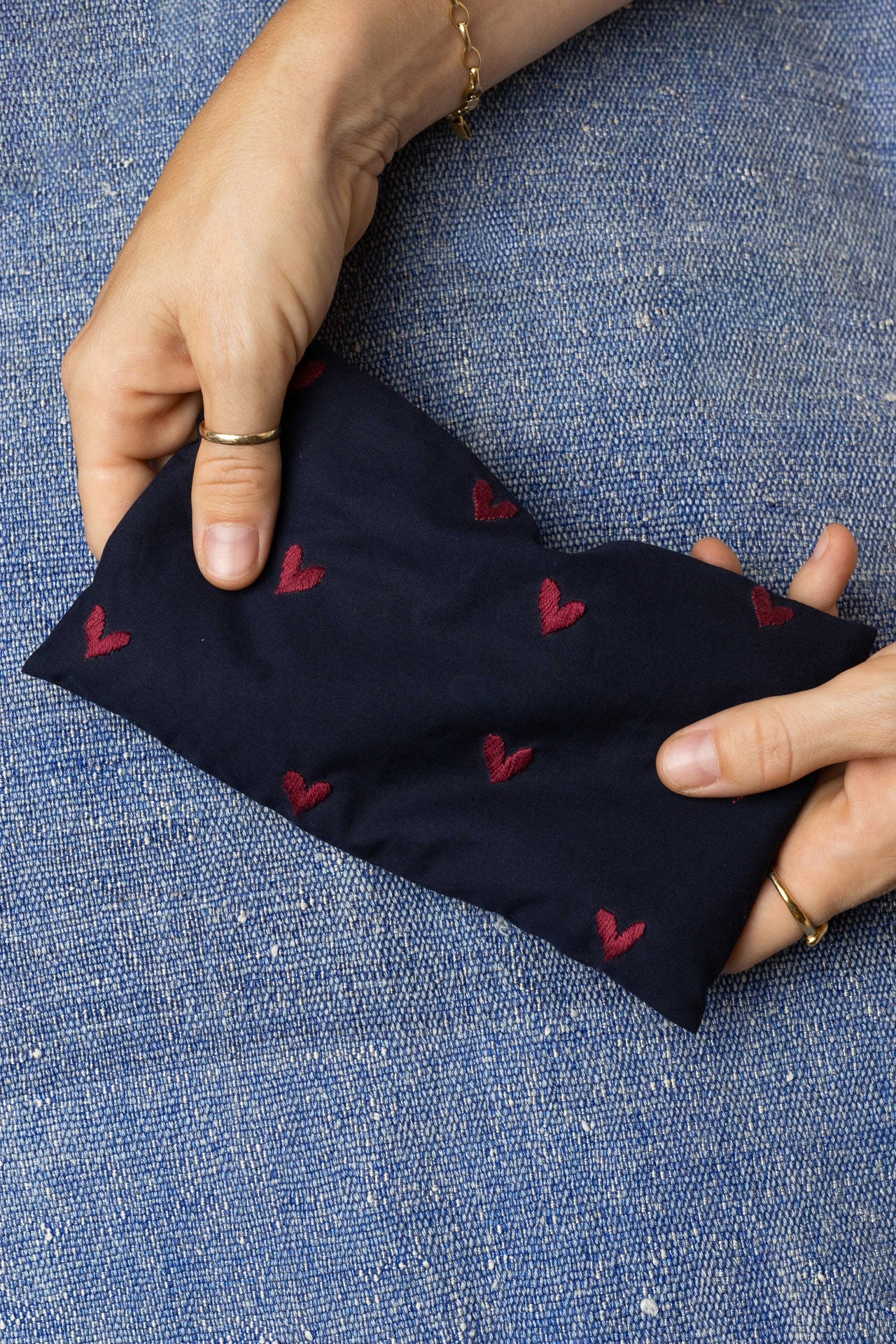 eye pillow - RAHA hearts - marine