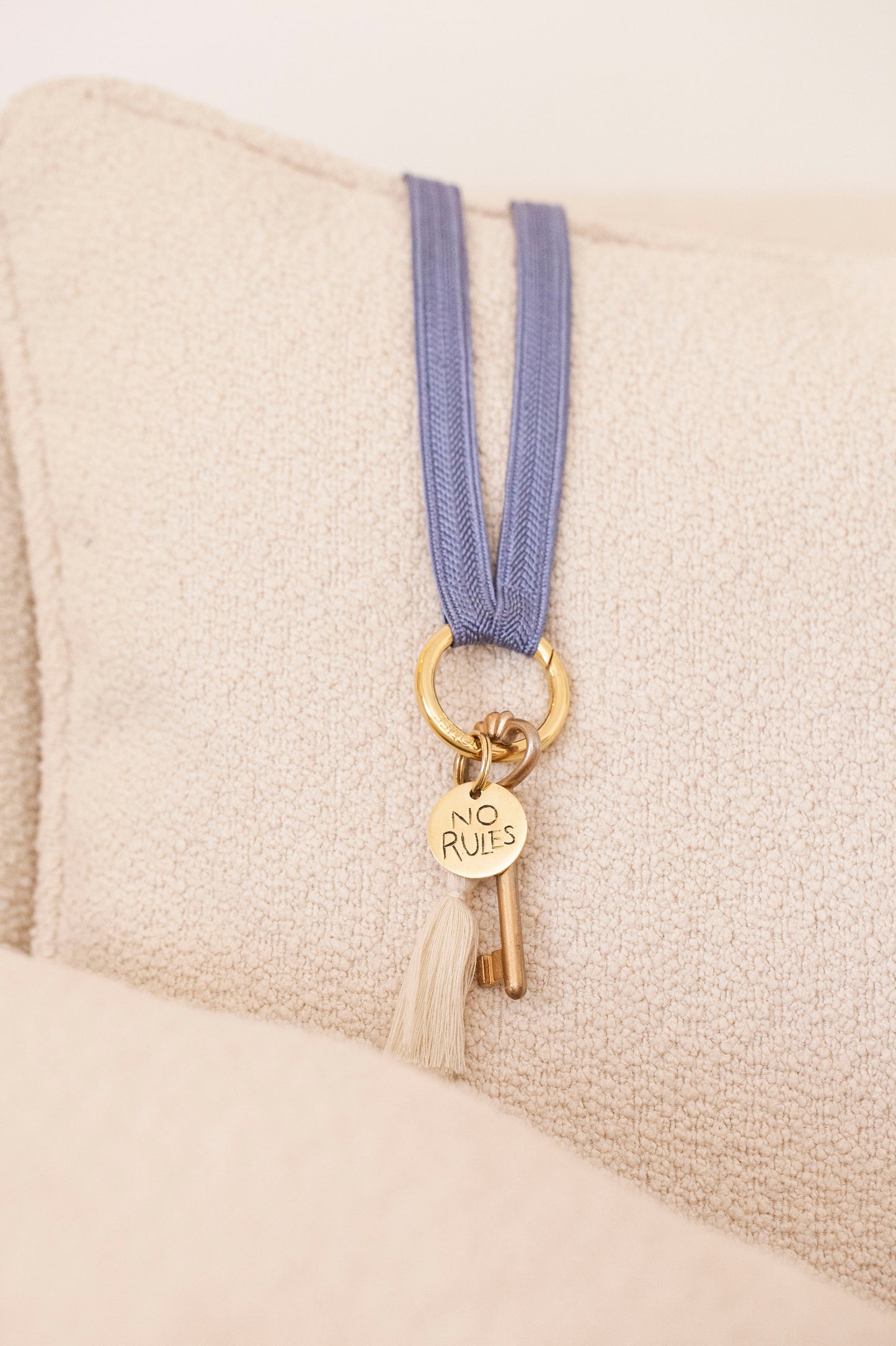 keychain band - ZAHRA - sky blue