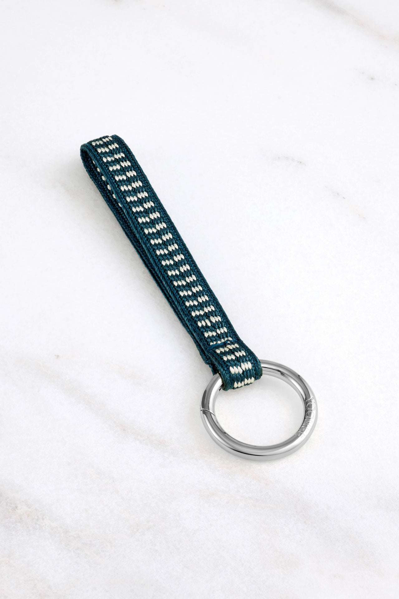 keychain loop - ZAHRA - waves