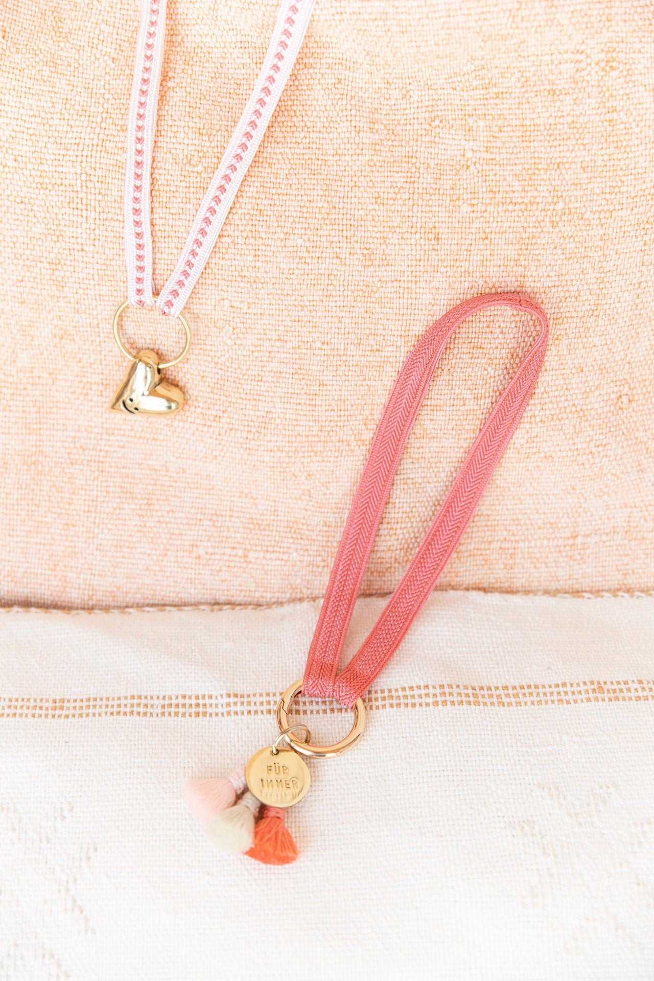 keychain band - ZAHRA mini - flamingo