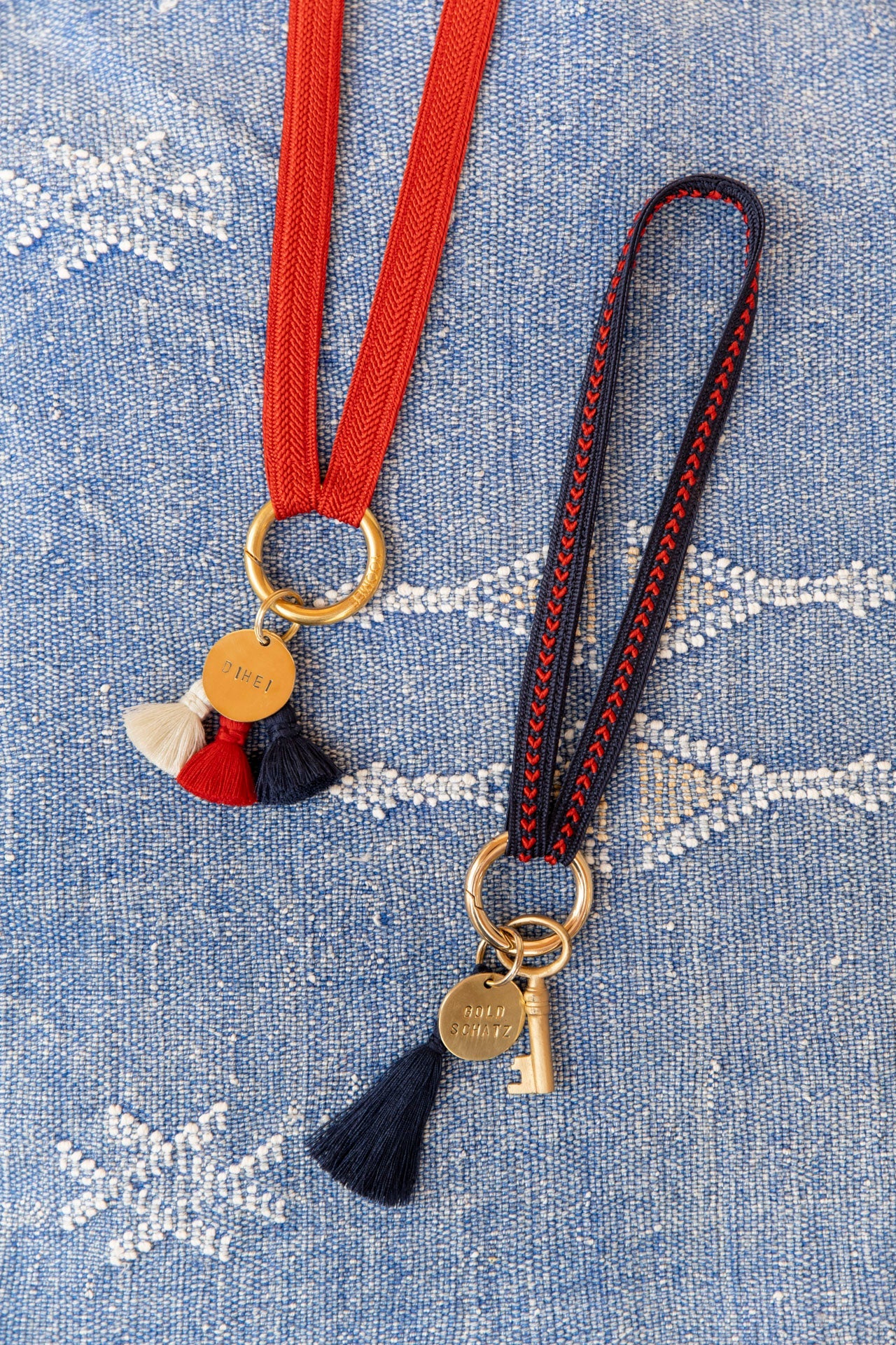 keychain band - ZAHRA mini - love