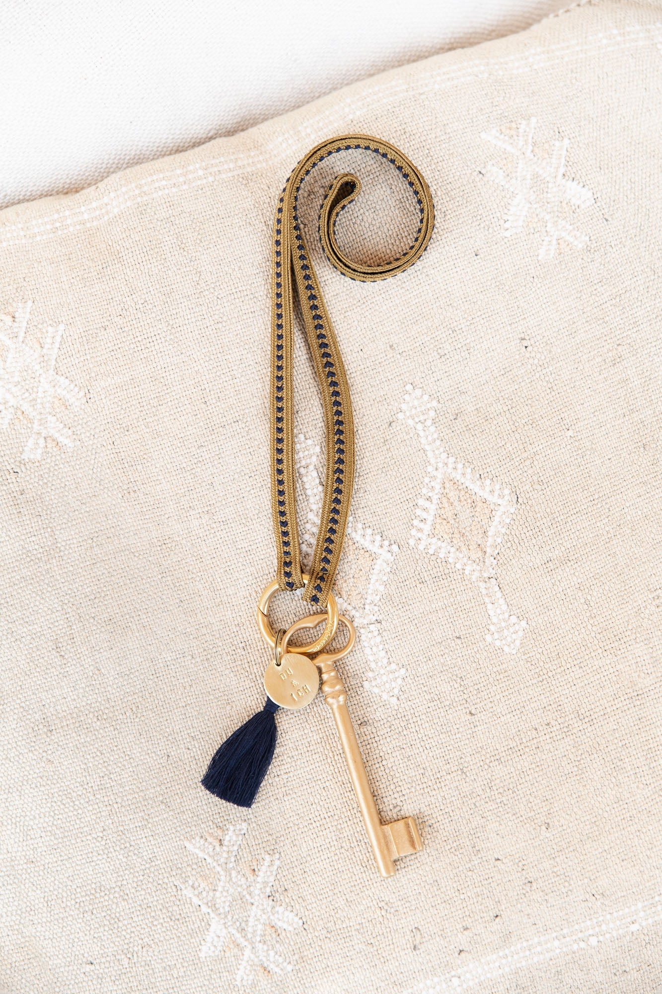 keychain band - ZAHRA - olive tree