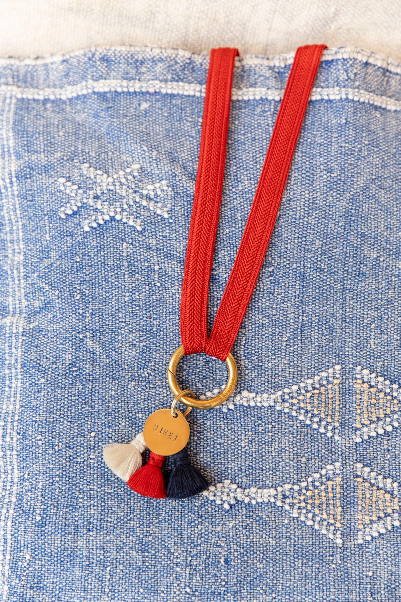 keychain band - ZAHRA - scarlet red
