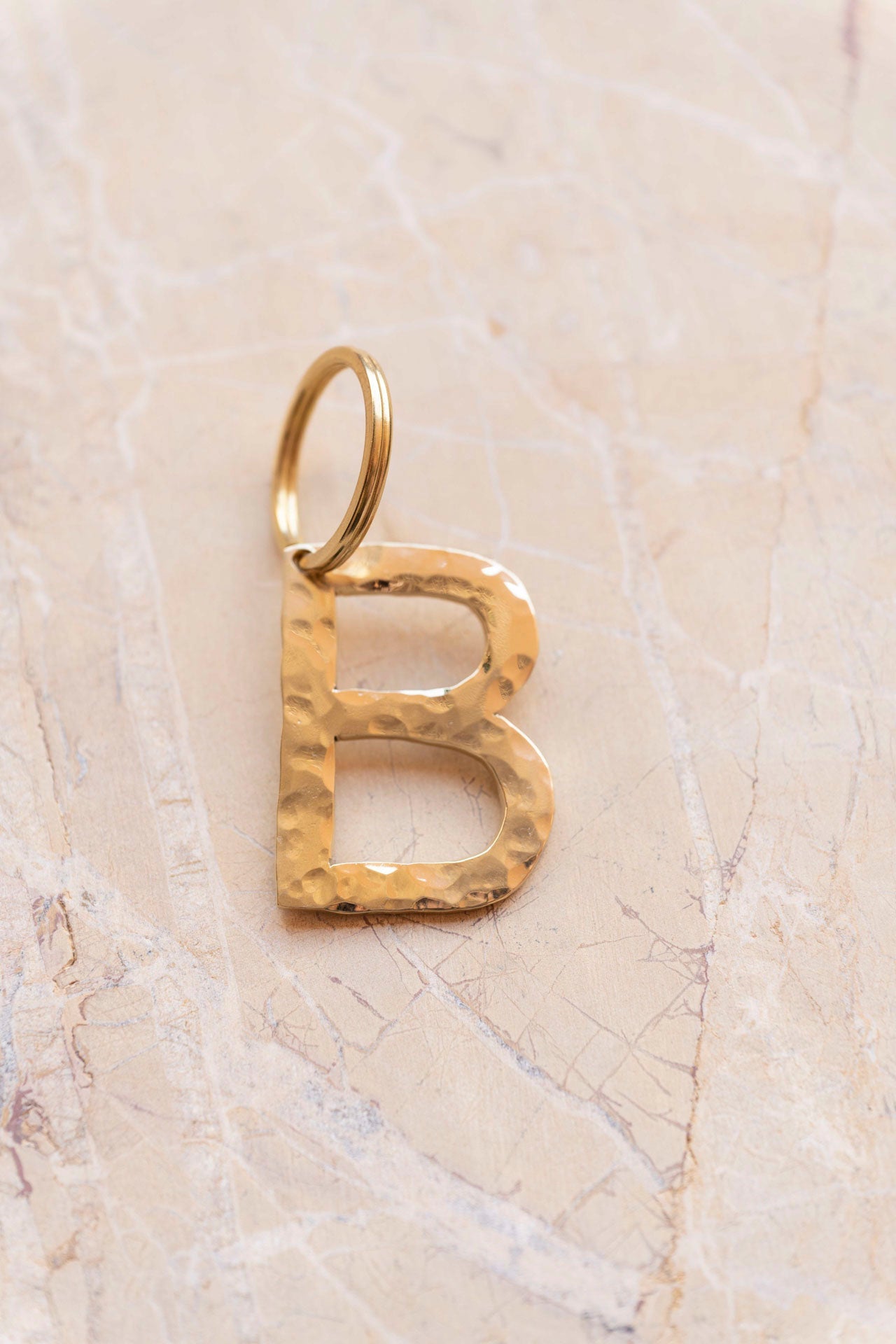 letter pendant - ISMI - "B"