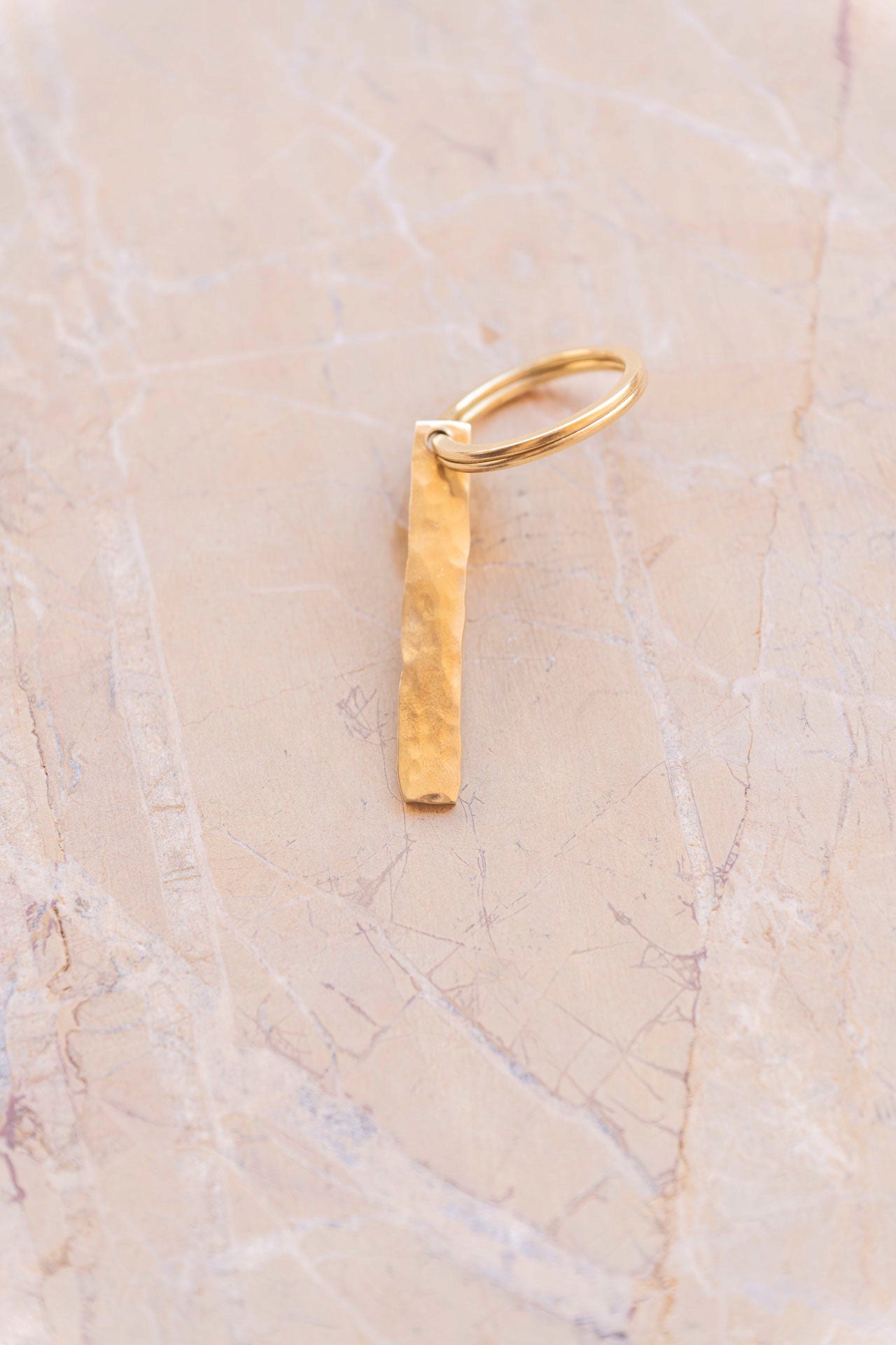 letter pendant - ISMI - "I"