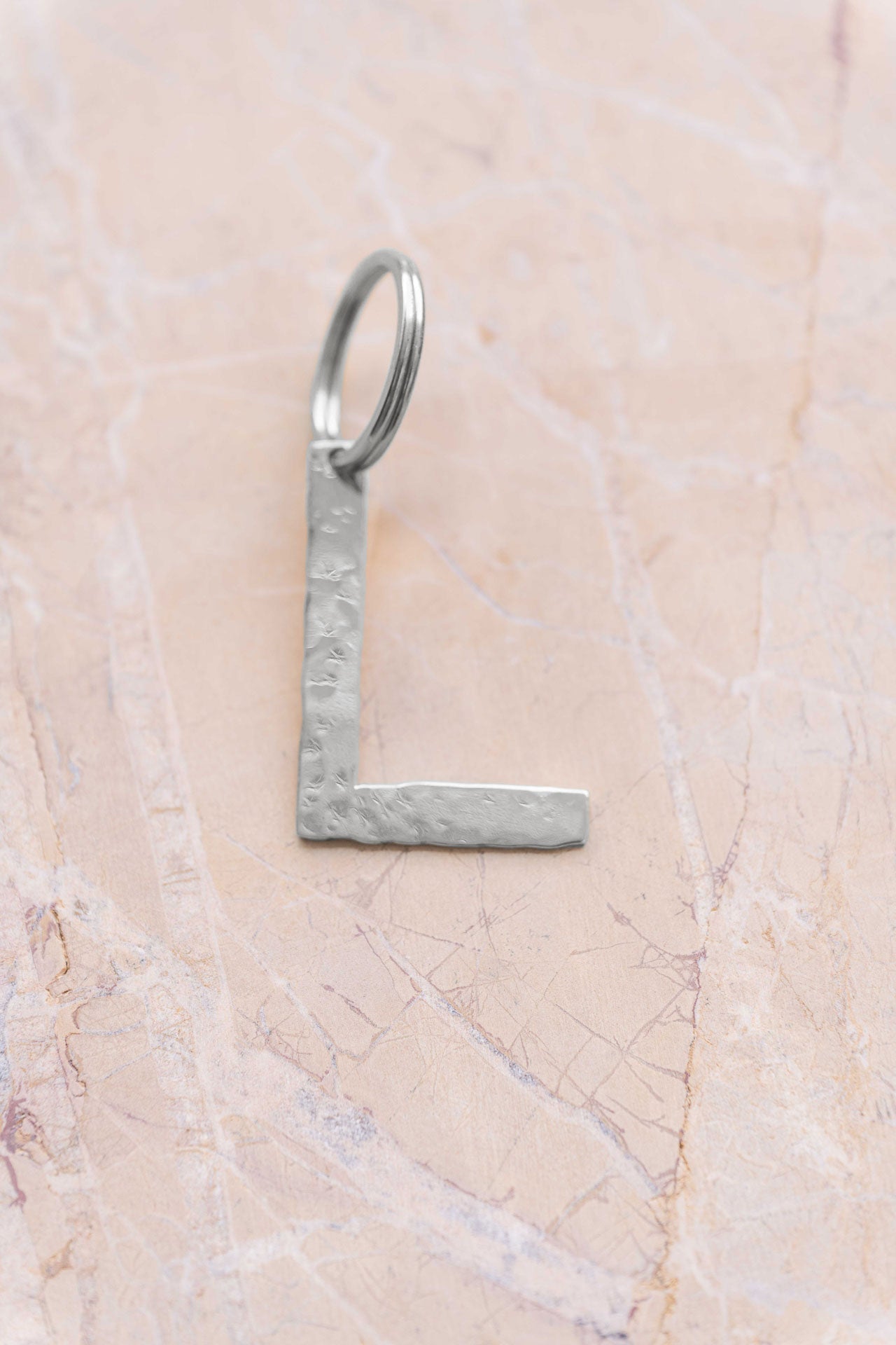 letter pendant - ISMI - "L"