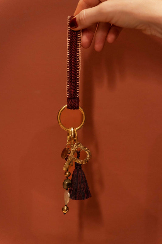 letter pendant - ISMI - "P"