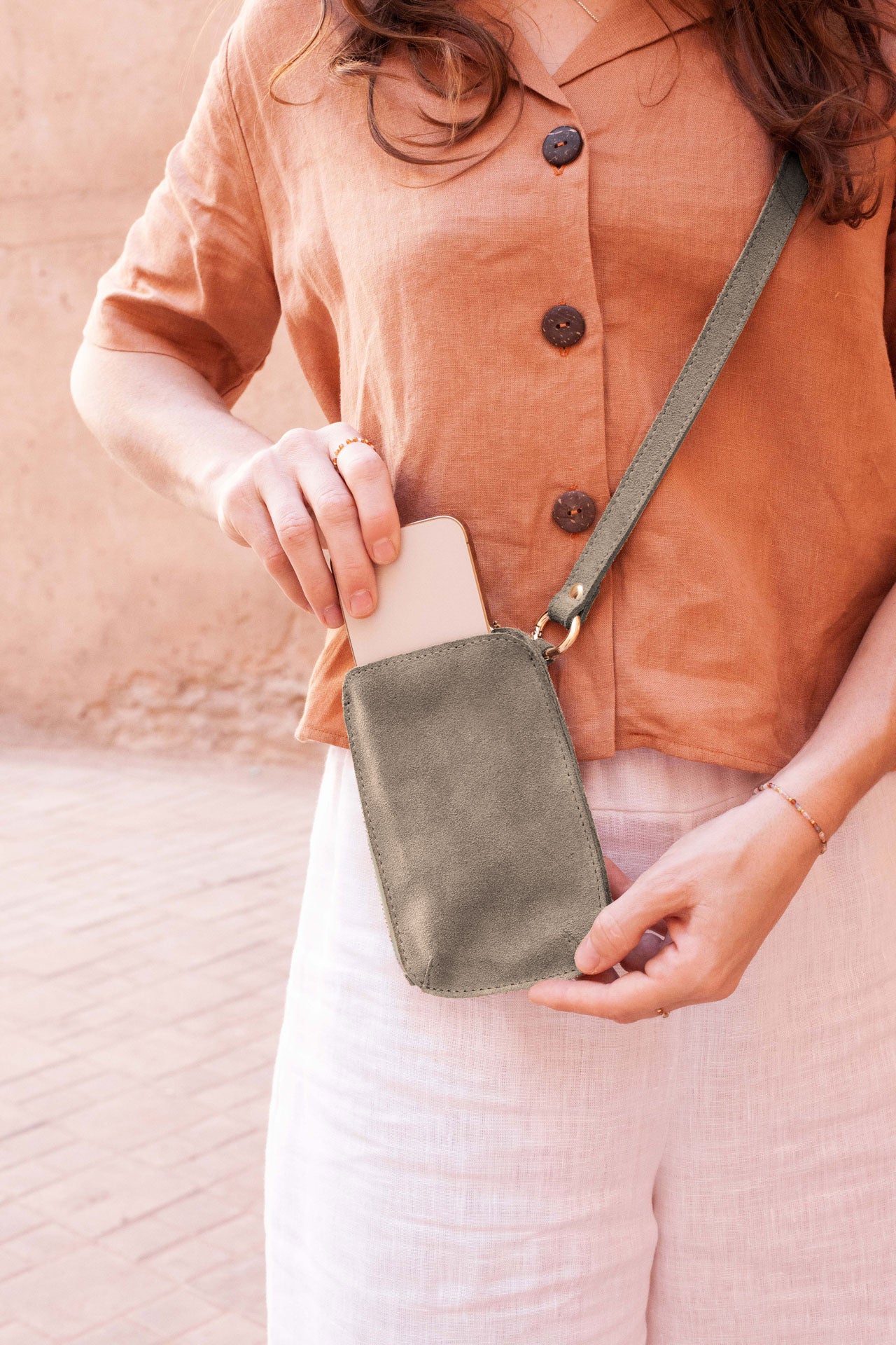 phone case - DENYA - earthy grey