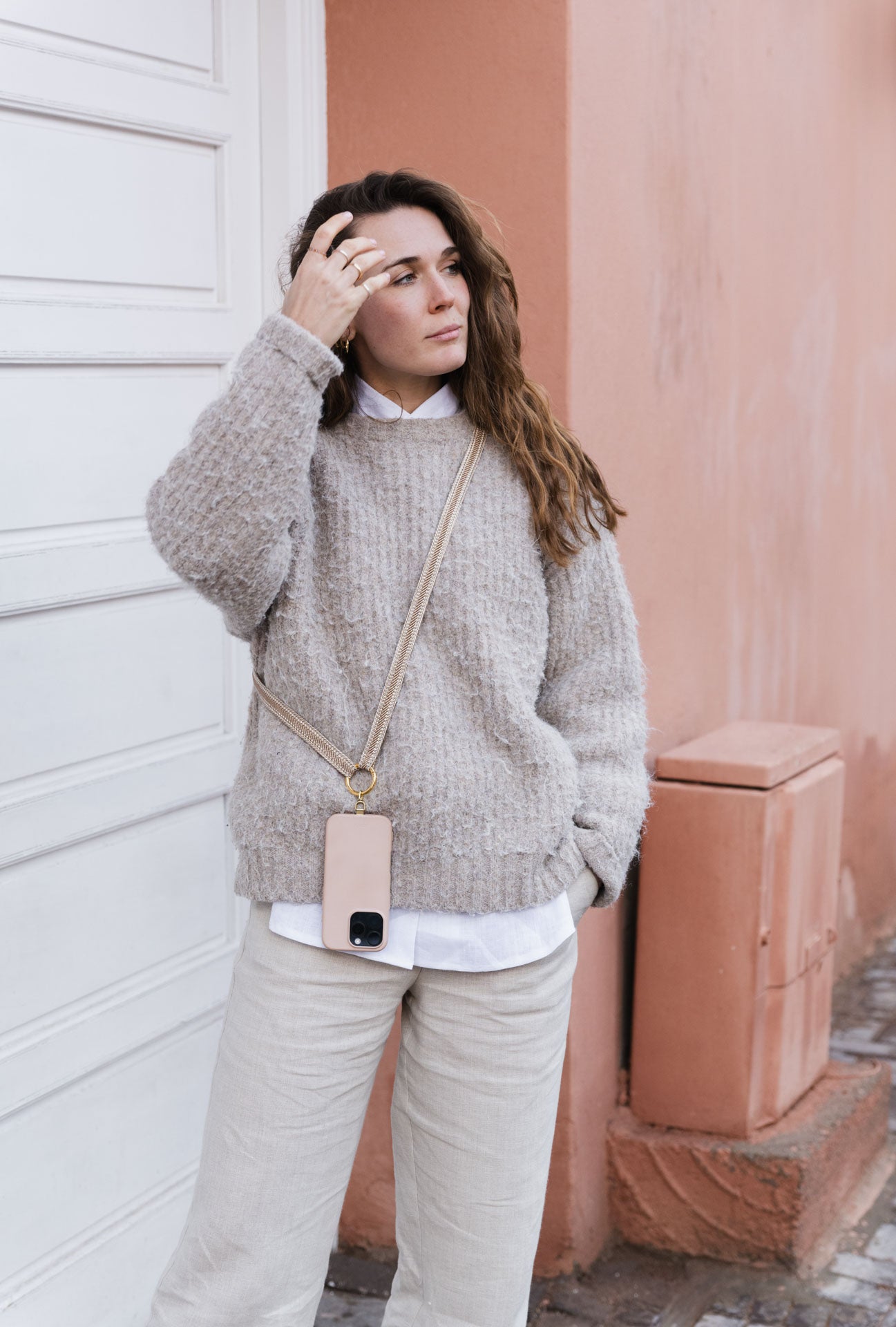 phonechain band - ZAHRA - marble
