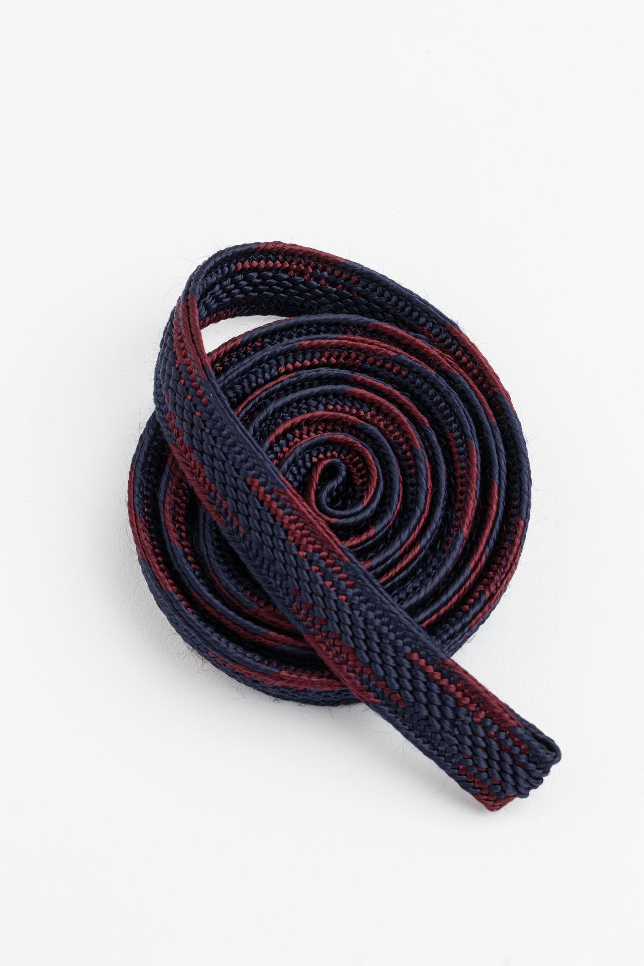 phonechain band - ZAHRA - blood moon