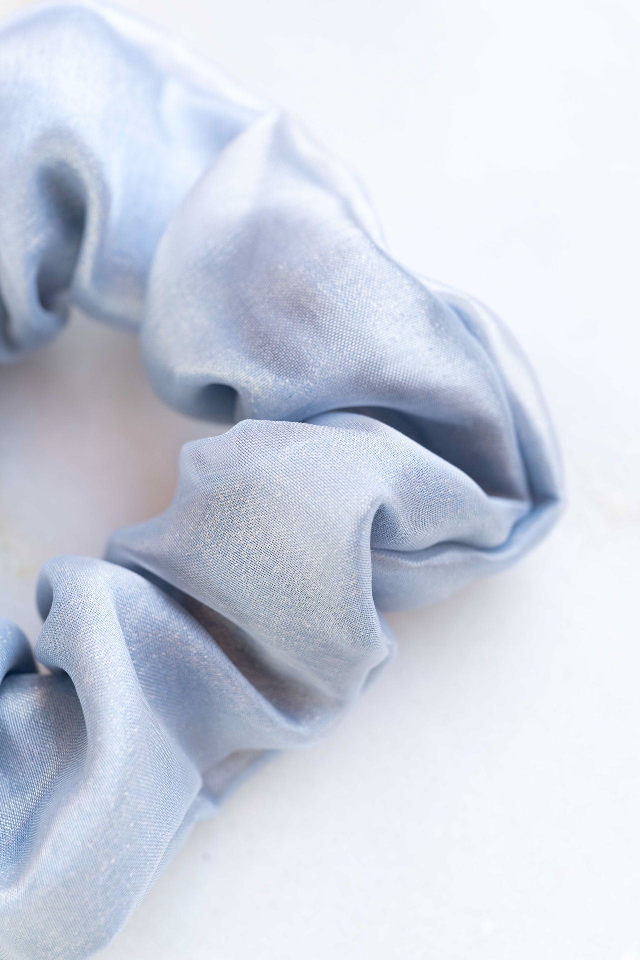 scrunchie - MEDINA glossy - light blue