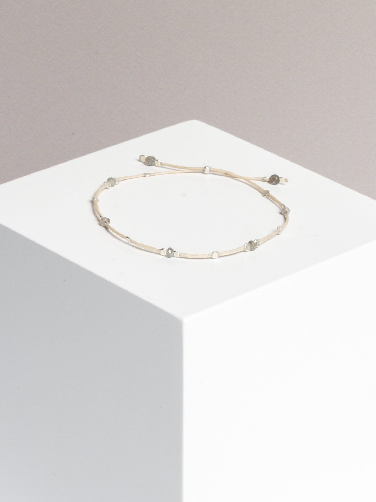 bracelet - CRYSTAL DOTS - labradorite