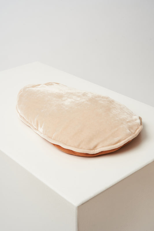 HANNAN - belly pillow - apricot