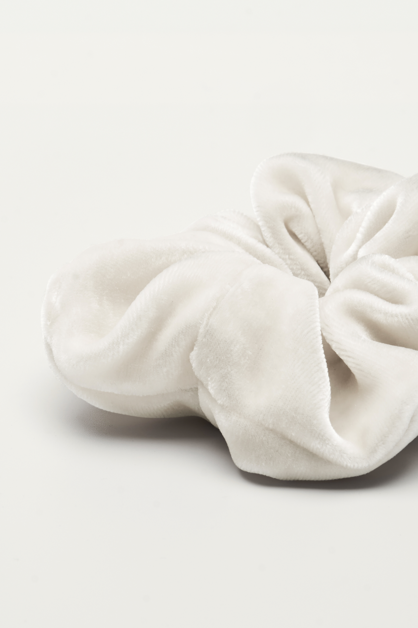 scrunchie - MEDINA velvet silk - white
