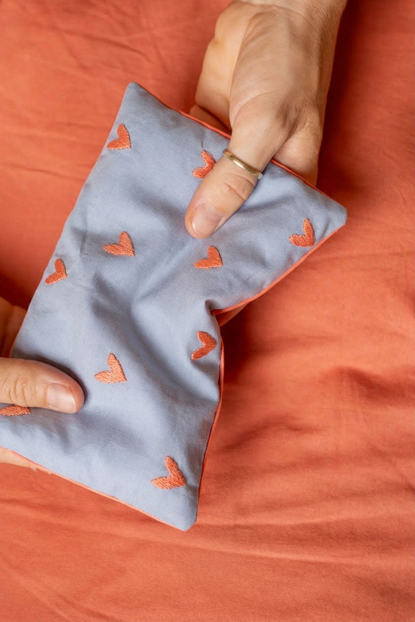 eye pillow - RAHA hearts - blue/coral