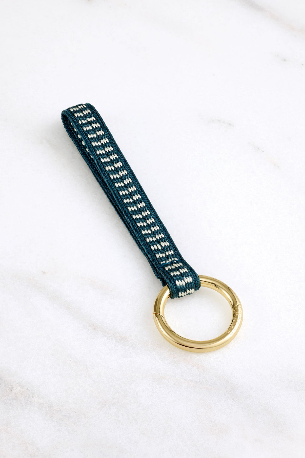 keychain loop - ZAHRA - waves
