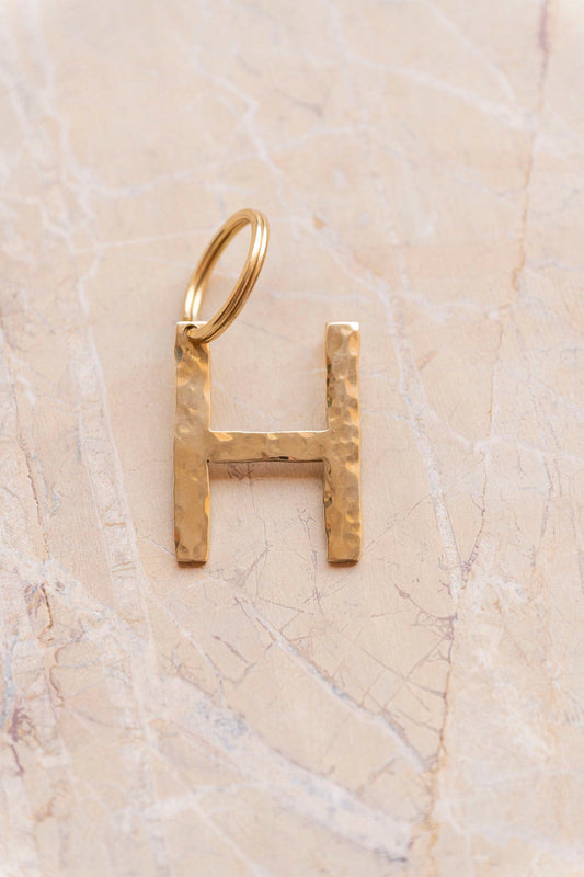 letter pendant - ISMI - "H"
