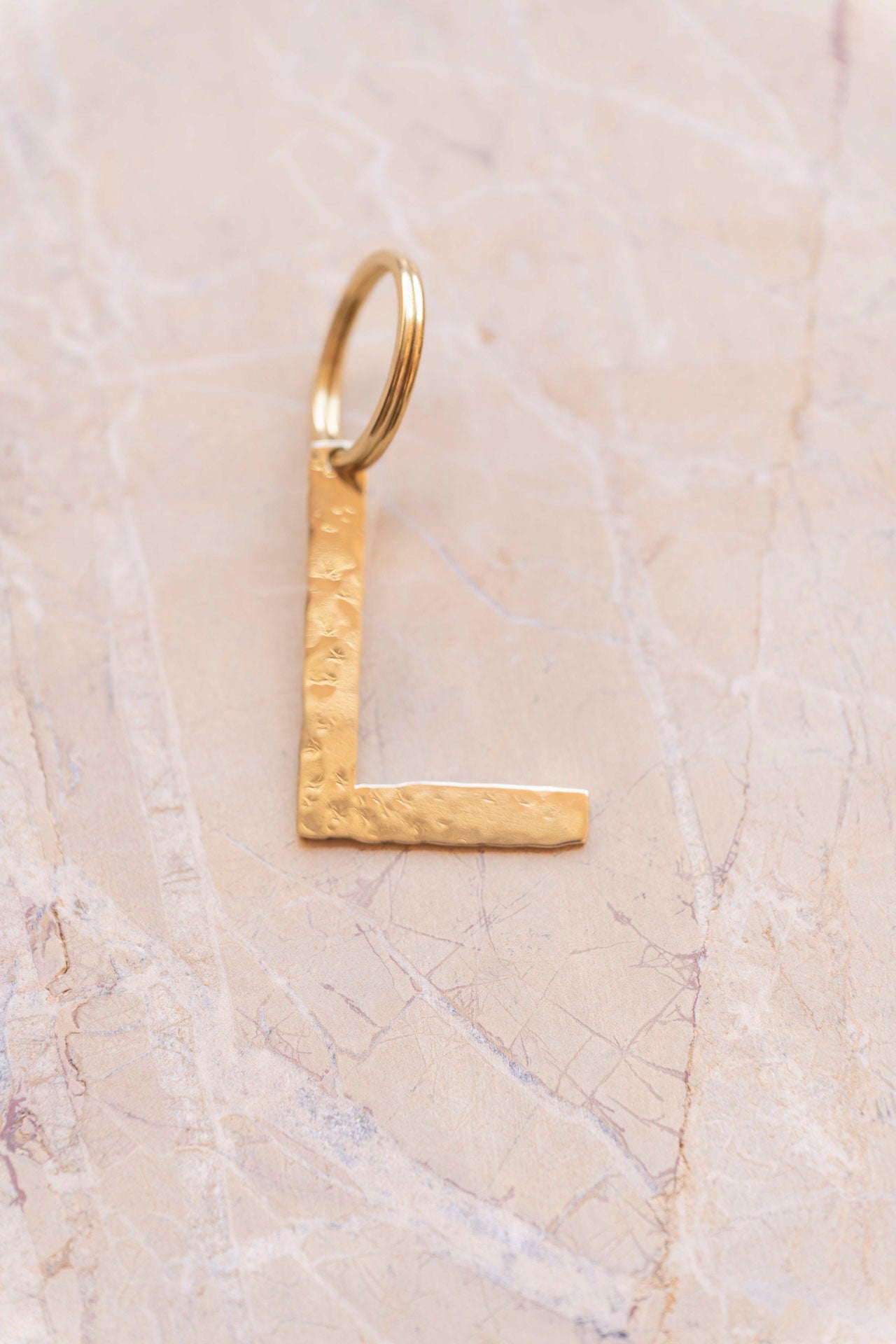 letter pendant - ISMI - "L"