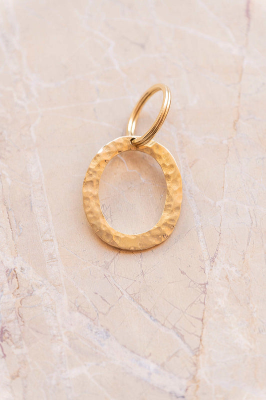 letter pendant - ISMI - "O"