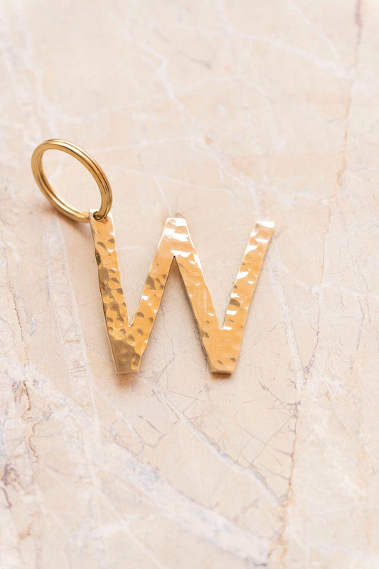 letter pendant - ISMI - "W"