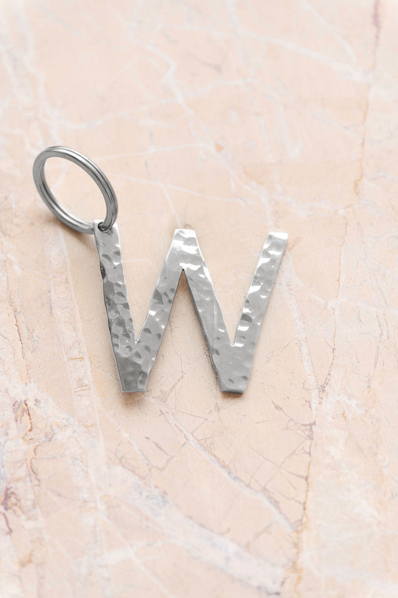 letter pendant - ISMI - "W"