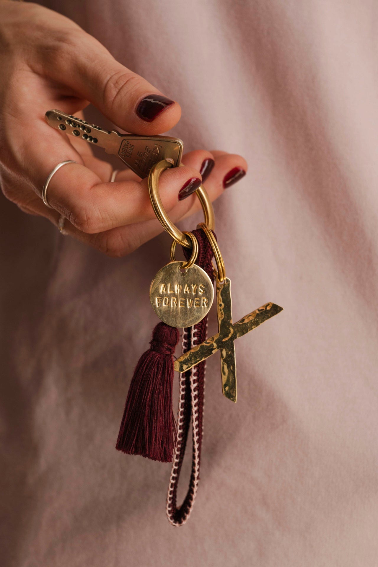 letter pendant - ISMI - "X"