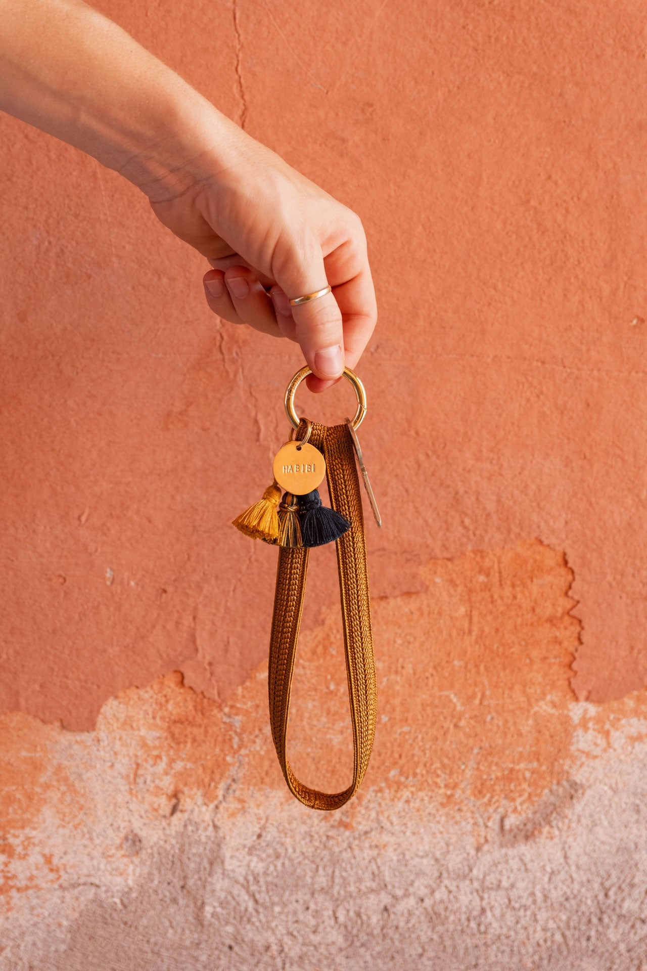 key tag - LIK - habibi