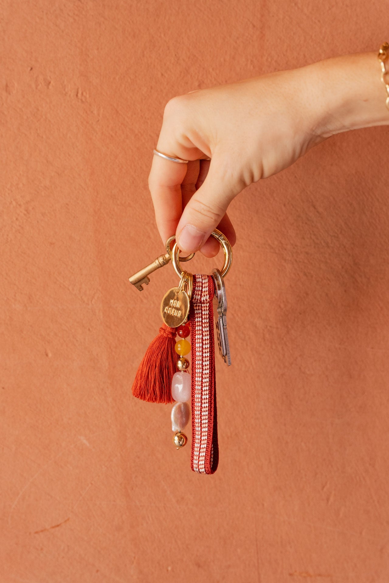 keychain loop - ZAHRA - sunset blush