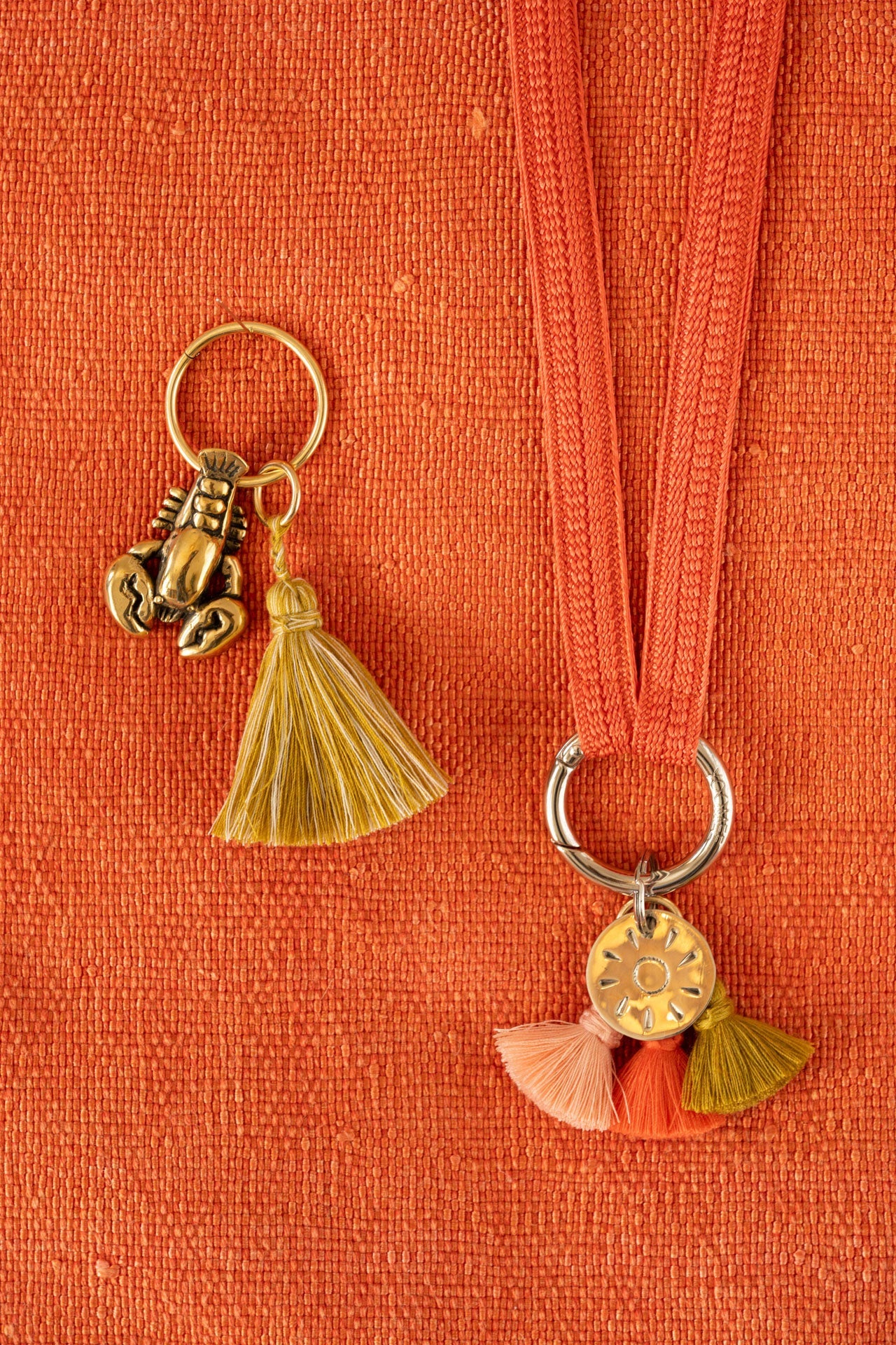 keychain band - ZAHRA - coral