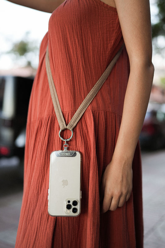 phonechain band - ZAHRA - sand