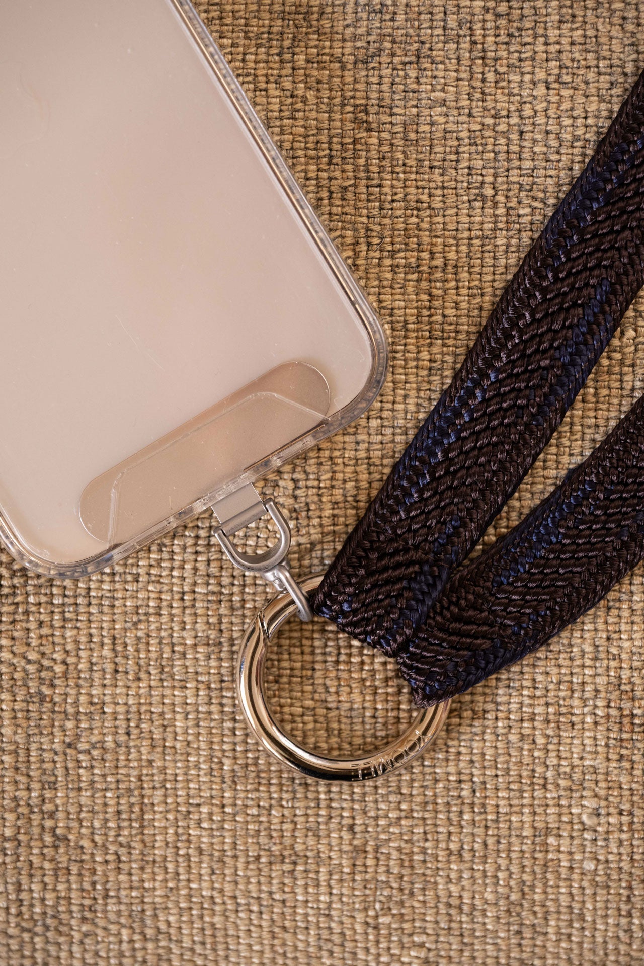 phonechain band - ZAHRA - nightingale
