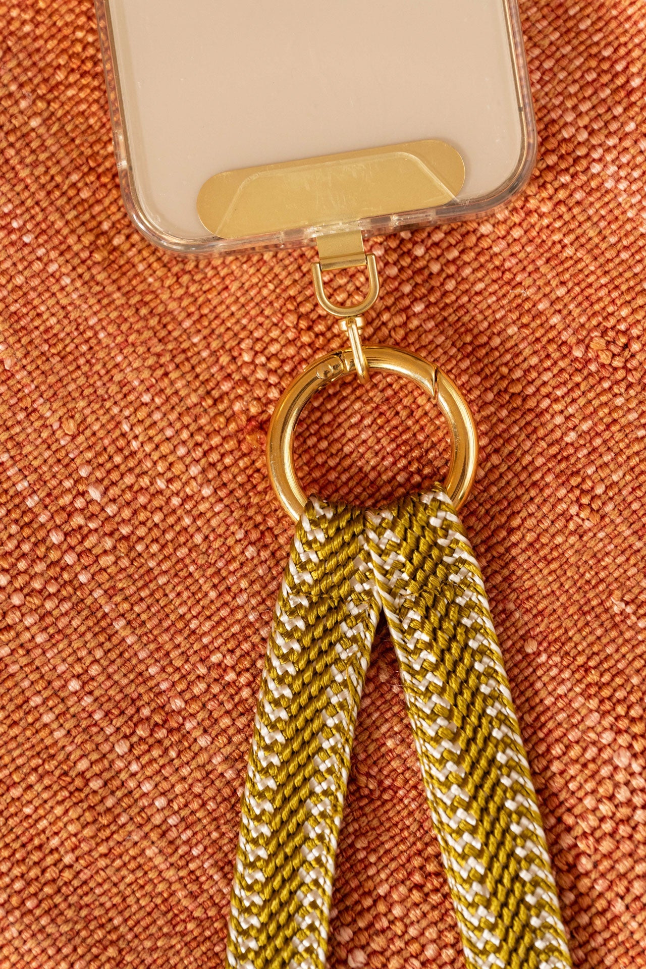 phonechain band - ZAHRA - kiwi