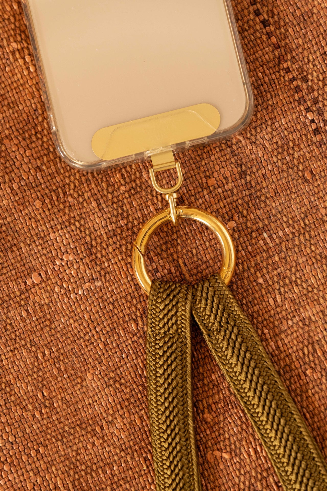 phonechain band - ZAHRA - olive