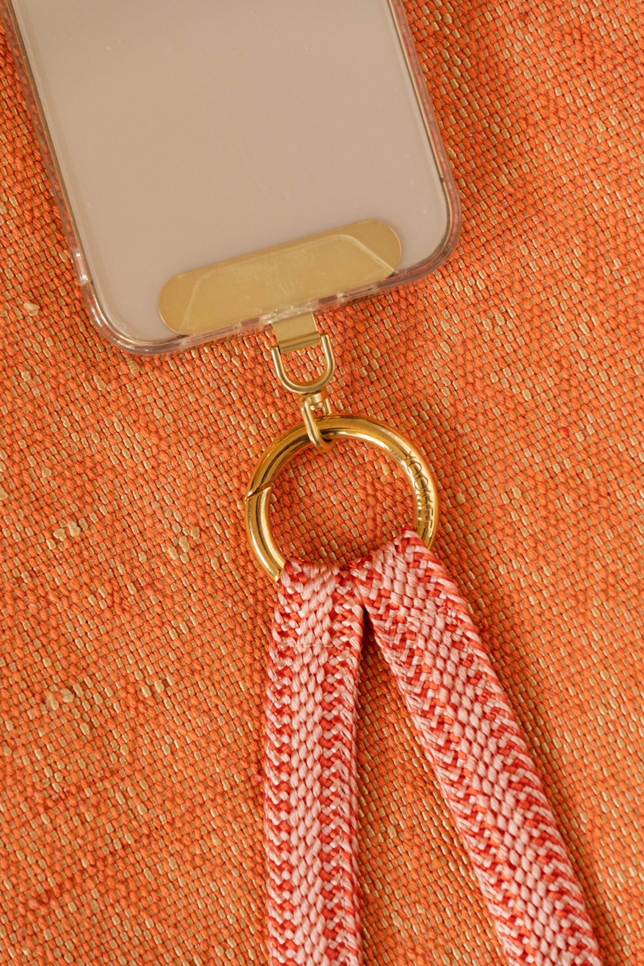 phonechain band - ZAHRA - sweet salmon