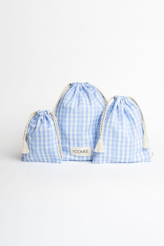 present pouch - FAHRA - checked light blue