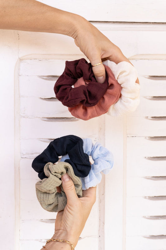 scrunchie - MEDINA muslin - light blue