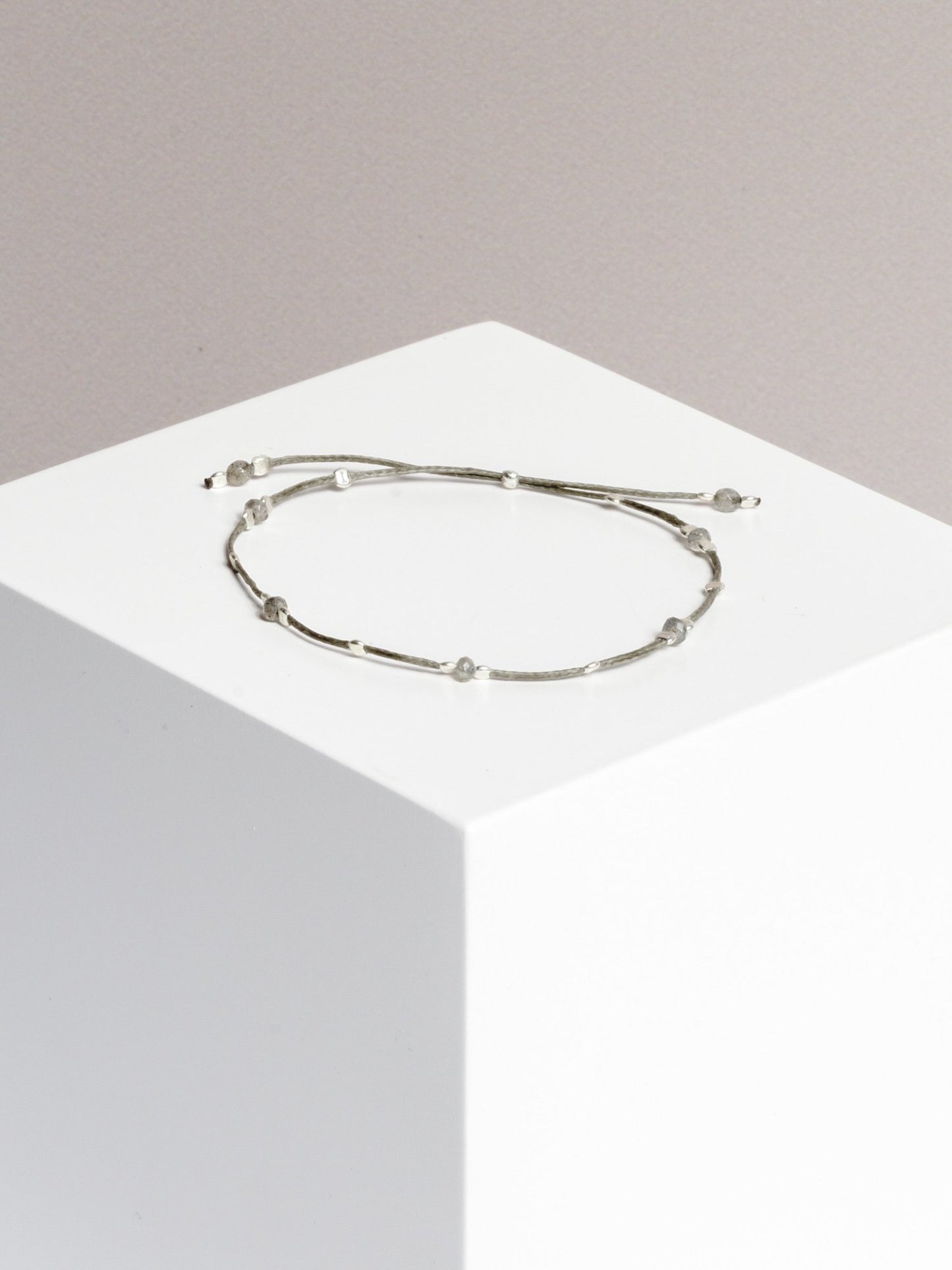 bracelet - CRYSTAL DOTS - labradorite