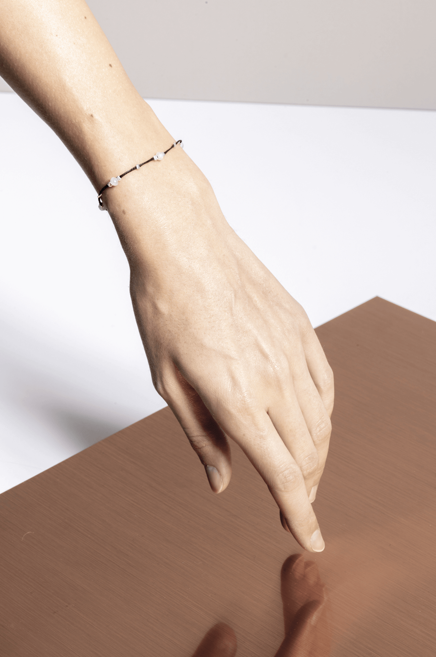 bracelet - CRYSTAL DOTS - moonstone